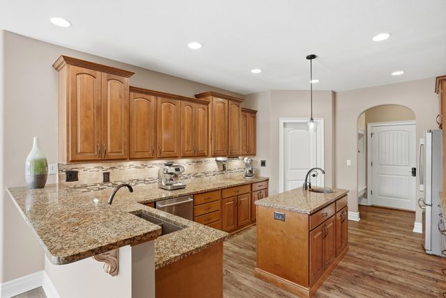 5200 THORNBROOK PKY, Columbia, MO 65203
