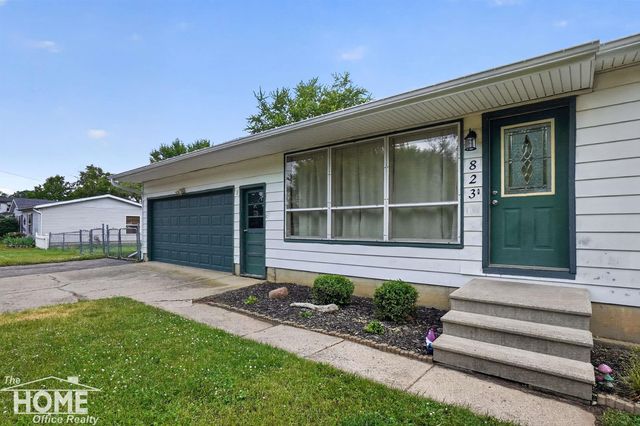 823 Tracy Street, Owosso Twp, MI 48867