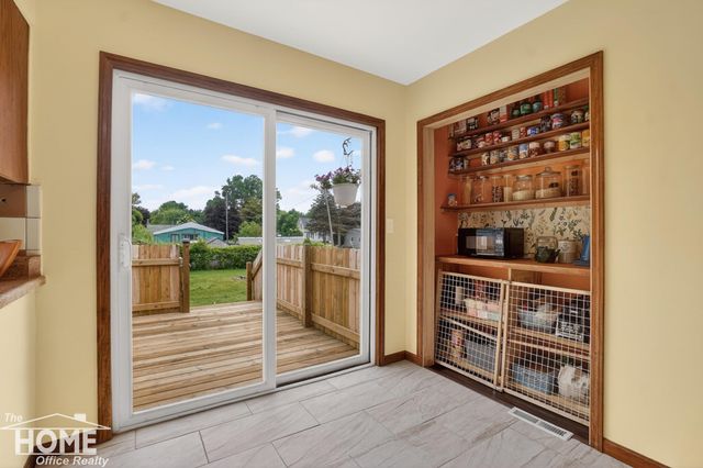 823 Tracy Street, Owosso Twp, MI 48867