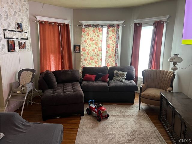 110 Clinton Place, Utica, NY 13501