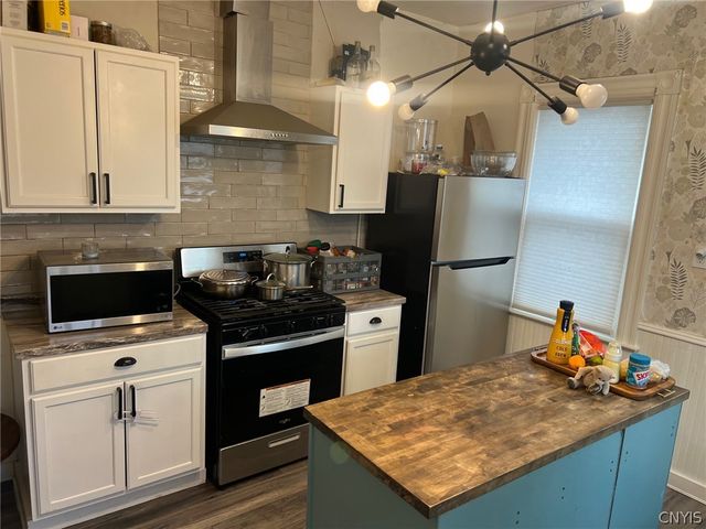 110 Clinton Place, Utica, NY 13501