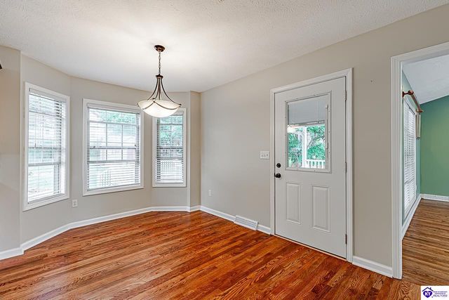 805 Greenview Circle, Elizabethtown, KY 42701