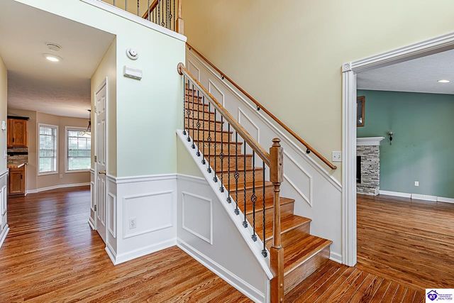 805 Greenview Circle, Elizabethtown, KY 42701