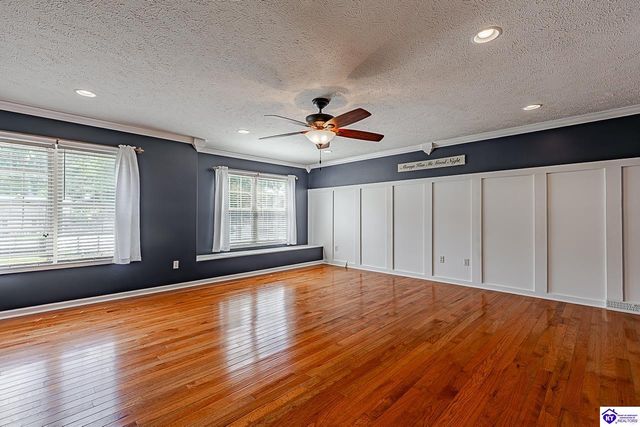 805 Greenview Circle, Elizabethtown, KY 42701