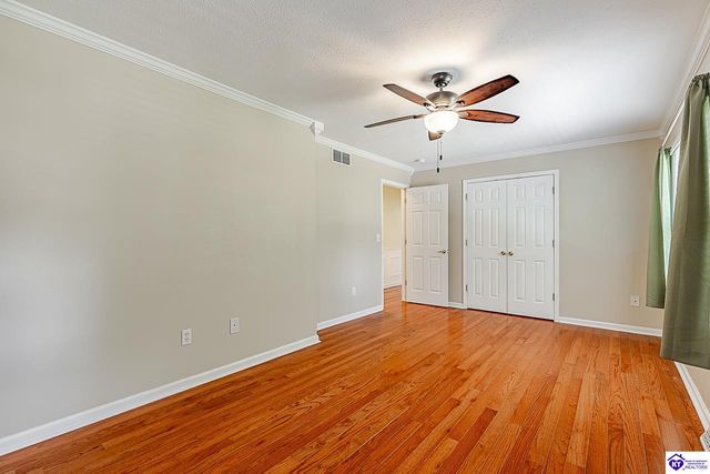 805 Greenview Circle, Elizabethtown, KY 42701