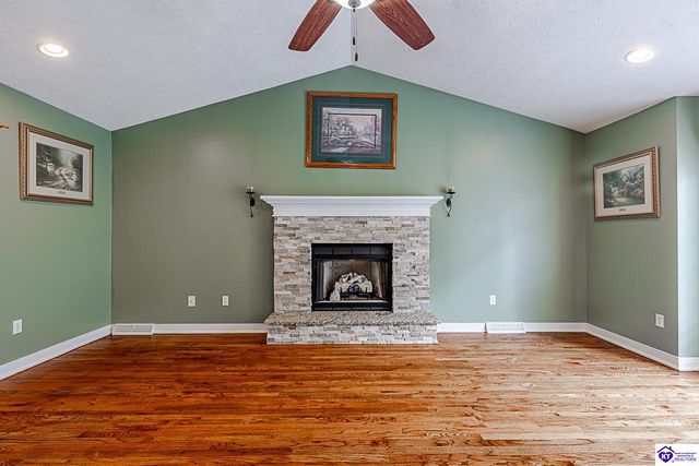 805 Greenview Circle, Elizabethtown, KY 42701