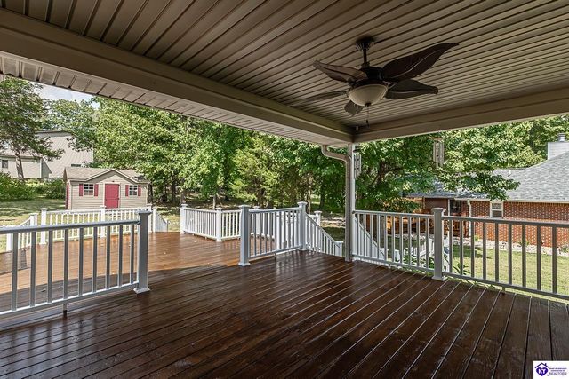 805 Greenview Circle, Elizabethtown, KY 42701