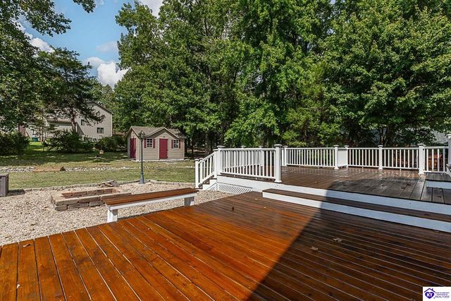 805 Greenview Circle, Elizabethtown, KY 42701