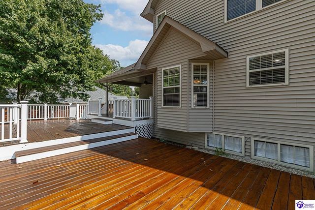 805 Greenview Circle, Elizabethtown, KY 42701