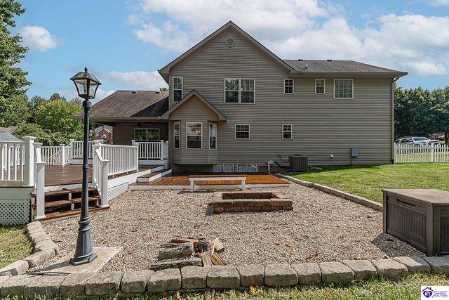 805 Greenview Circle, Elizabethtown, KY 42701