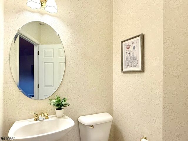 1007 Edgehill Ter, Hanover Twp., NJ 07981