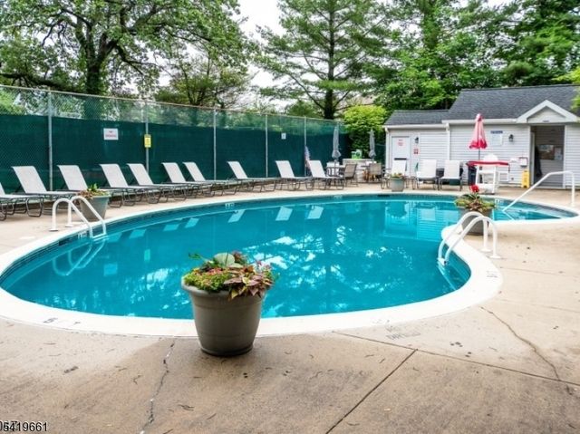 1007 Edgehill Ter, Hanover Twp., NJ 07981