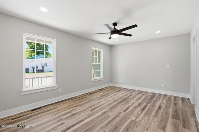 113 Crutcher St, Vine Grove, KY 40175