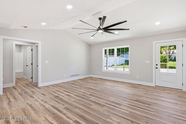 113 Crutcher St, Vine Grove, KY 40175