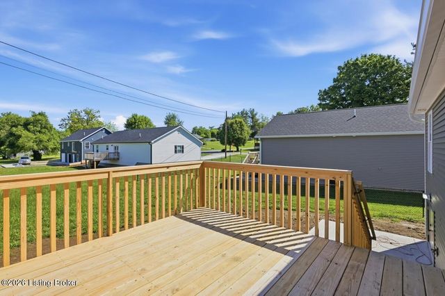 113 Crutcher St, Vine Grove, KY 40175