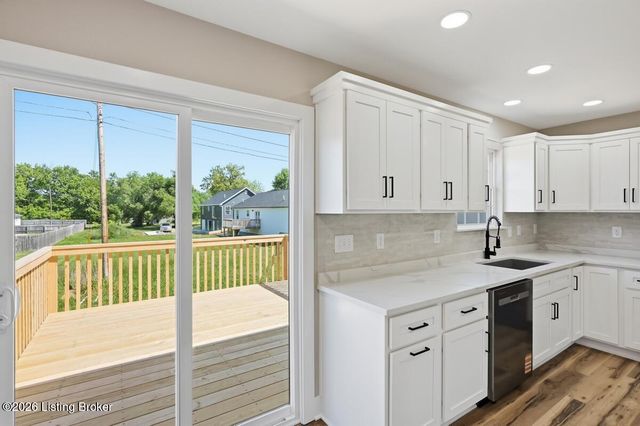 113 Crutcher St, Vine Grove, KY 40175