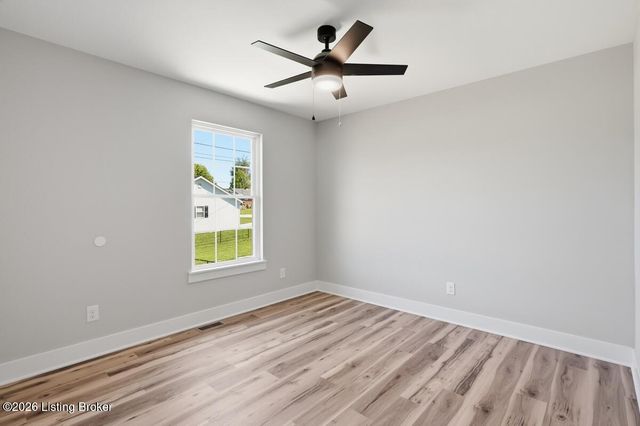 113 Crutcher St, Vine Grove, KY 40175