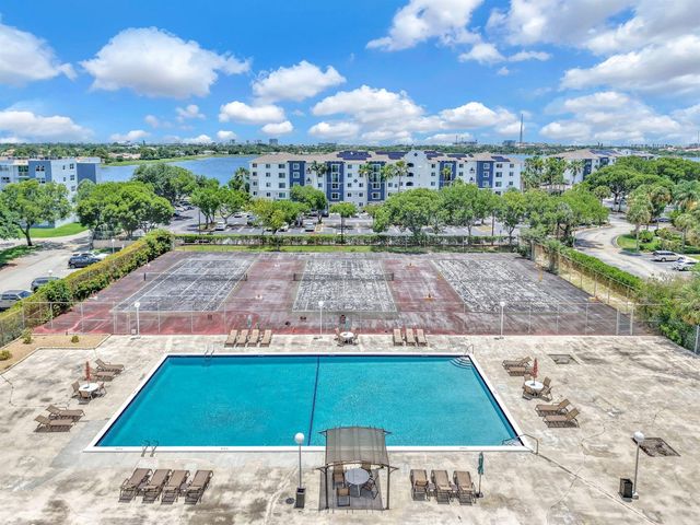 500 Executive Center Drive 3i, West Palm Beach, FL 33401