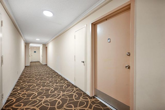 500 Executive Center Drive 3i, West Palm Beach, FL 33401