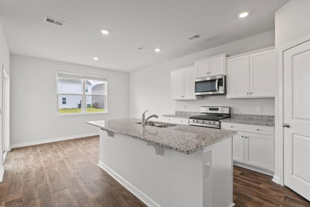 112 Holly Leaf, Summerville, SC 29486