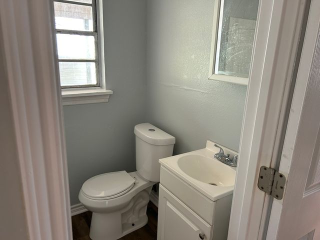 121 Vandenburg Drive, Denison, TX 75020