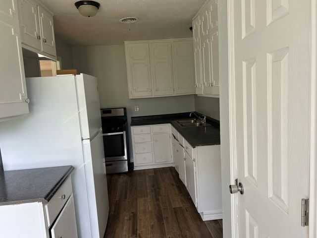 121 Vandenburg Drive, Denison, TX 75020