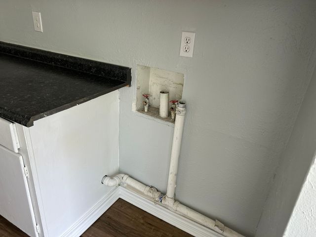 121 Vandenburg Drive, Denison, TX 75020