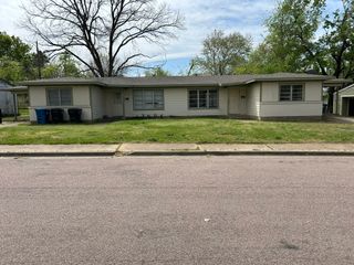 121 Vandenburg Drive, Denison, TX 75020