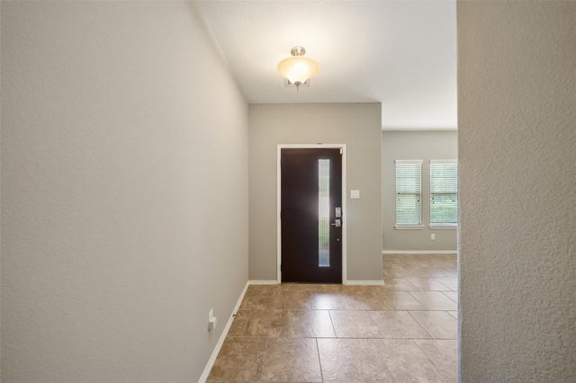 163 Meadow Valley Drive, Conroe, TX 77384