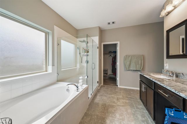 163 Meadow Valley Drive, Conroe, TX 77384