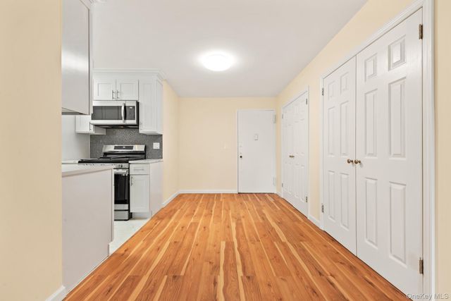 70-25 Yellowstone Boulevard 3U, Forest Hills, NY 11375