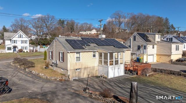 136 Pearl Lake Road, Waterbury, CT 06706