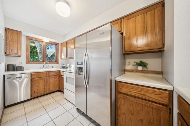 369 Belvidere Street E 369B, Saint Paul, MN 55107