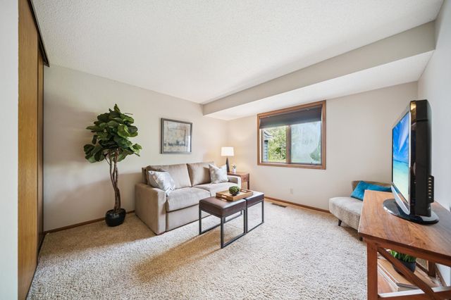 369 Belvidere Street E 369B, Saint Paul, MN 55107