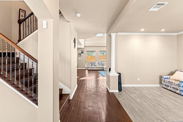 26042 Laurel, San Antonio, TX 78260