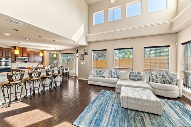 26042 Laurel, San Antonio, TX 78260