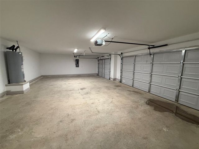 114 Seminole Cove, Lake Kiowa, TX 76240