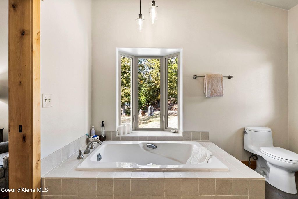 422 Lightning Peak Rd, Sandpoint, ID 83864 photo 41