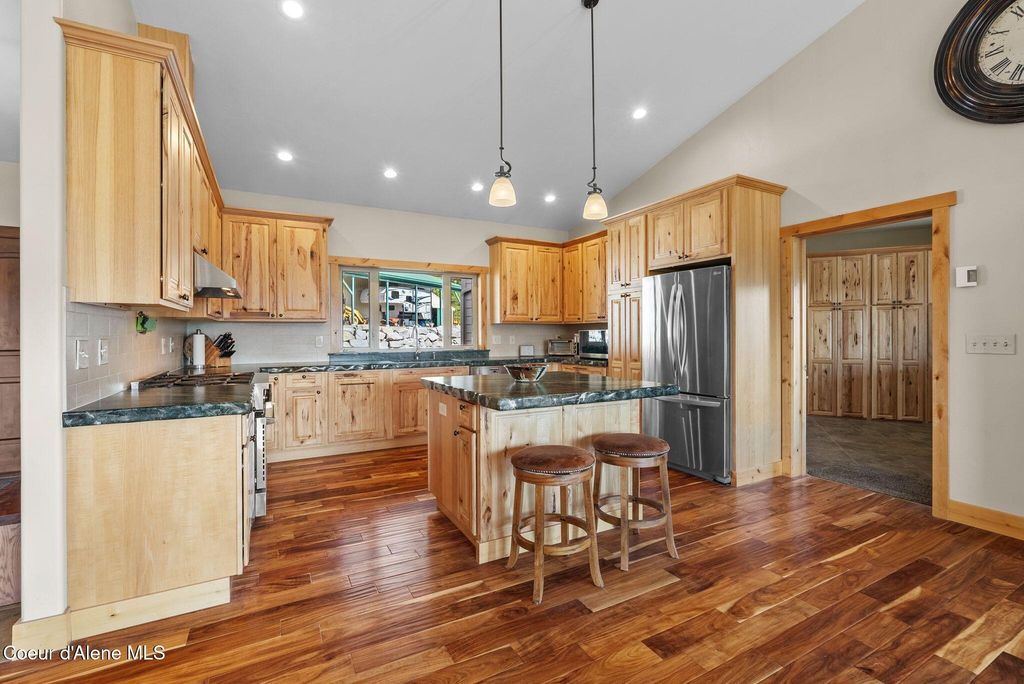 422 Lightning Peak Rd, Sandpoint, ID 83864 photo 9