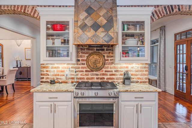 100 Woodbury Park Place, Madison, MS 39110