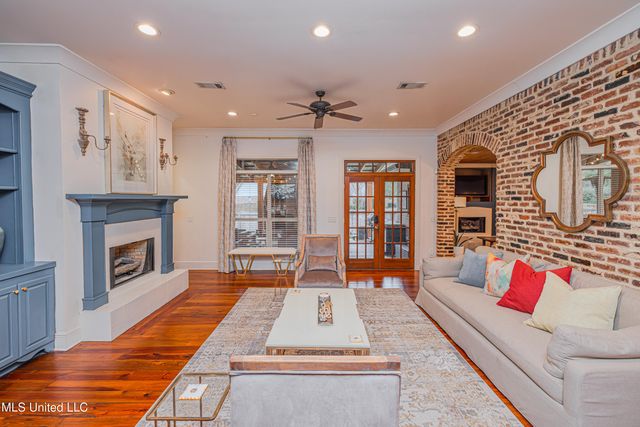 100 Woodbury Park Place, Madison, MS 39110