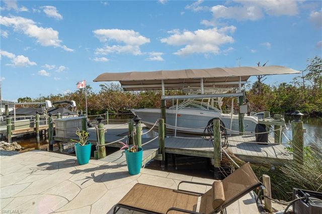 17561 Canal Cove CT, Fort Myers Beach, FL 33931