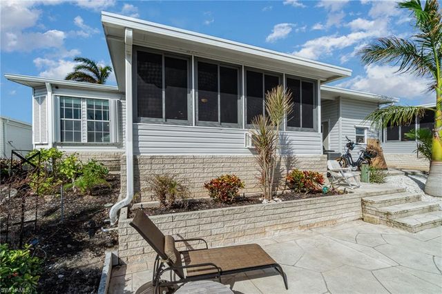 17561 Canal Cove CT, Fort Myers Beach, FL 33931