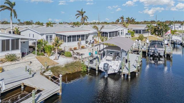 17561 Canal Cove CT, Fort Myers Beach, FL 33931
