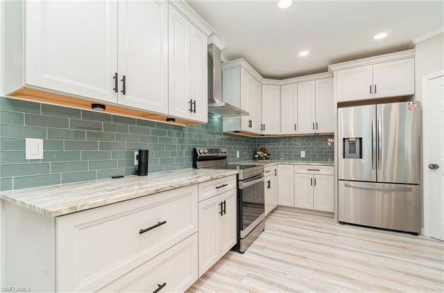 17561 Canal Cove CT, Fort Myers Beach, FL 33931