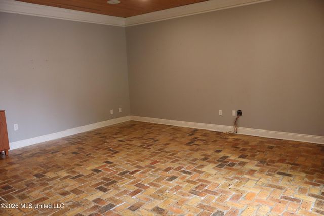 6717 Westwind Drive, Biloxi, MS 39532