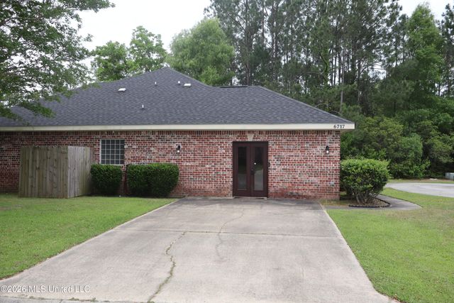6717 Westwind Drive, Biloxi, MS 39532