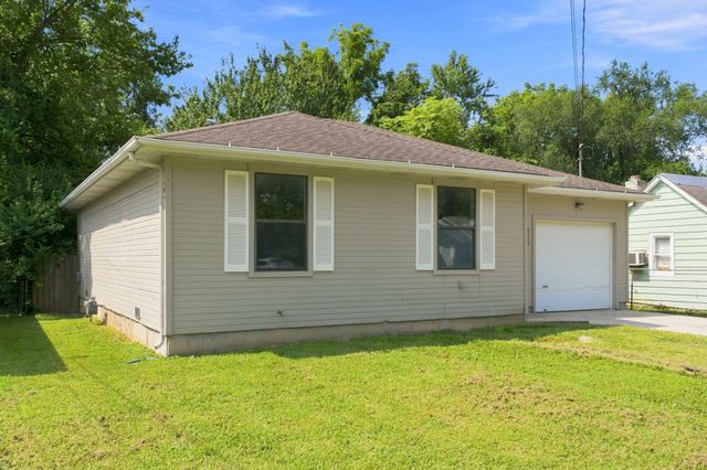 3016 W Hovey Street, Springfield, MO 65802