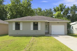 3016 W Hovey Street, Springfield, MO 65802
