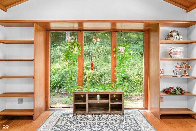 6979 Rinnie Seitz Road, Nashville, IN 47448